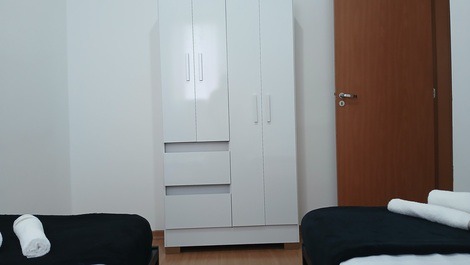 Apartment in the north zone with swimming pool and private parking.