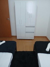 Apartment in the north zone with swimming pool and private parking.