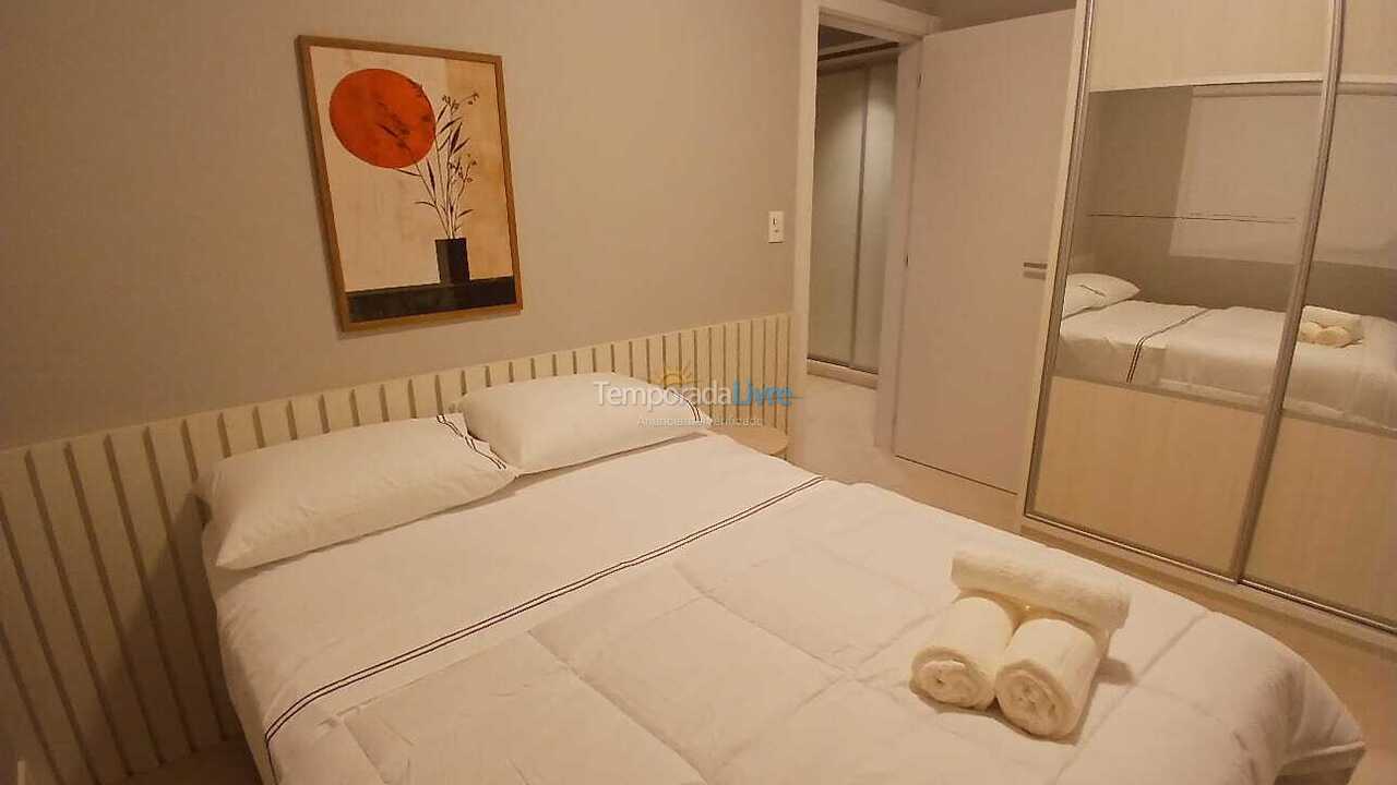 Apartment for vacation rental in Itapema (Meia Praia)