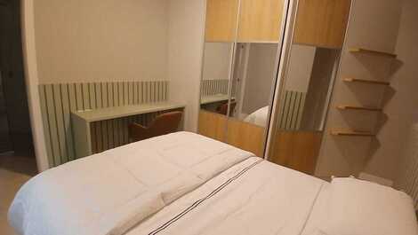 One block from the beach, 3 bedrooms, finely furnished.