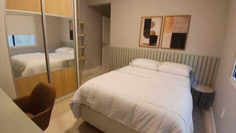 One block from the beach, 3 bedrooms, finely furnished.