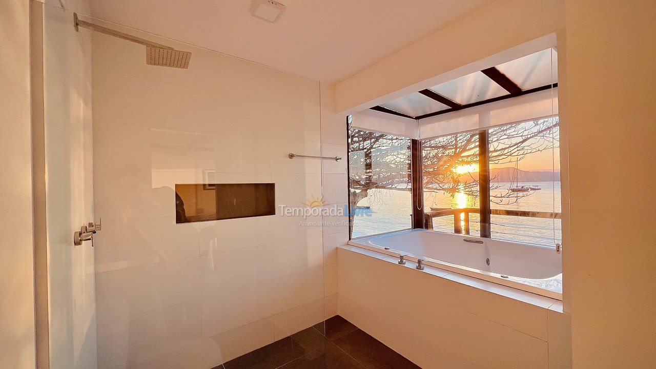 House for vacation rental in Porto Belo (Araca)