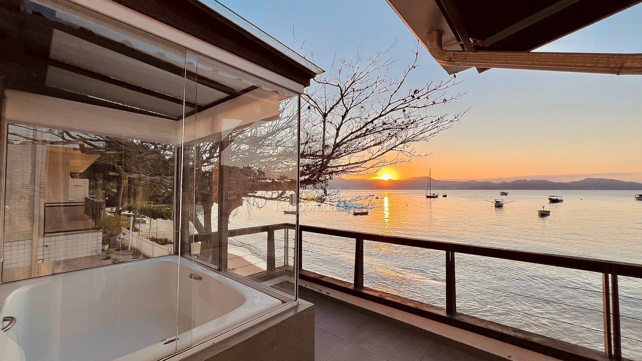 House for vacation rental in Porto Belo (Araca)