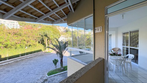 Spacious 3-bedroom apartment on Bombinhas Beach.