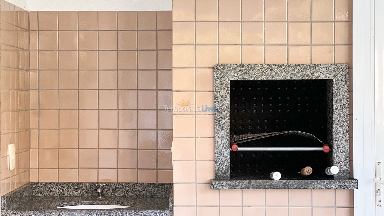 Apartment for vacation rental in Bombinhas (Praia de Bombinhas)