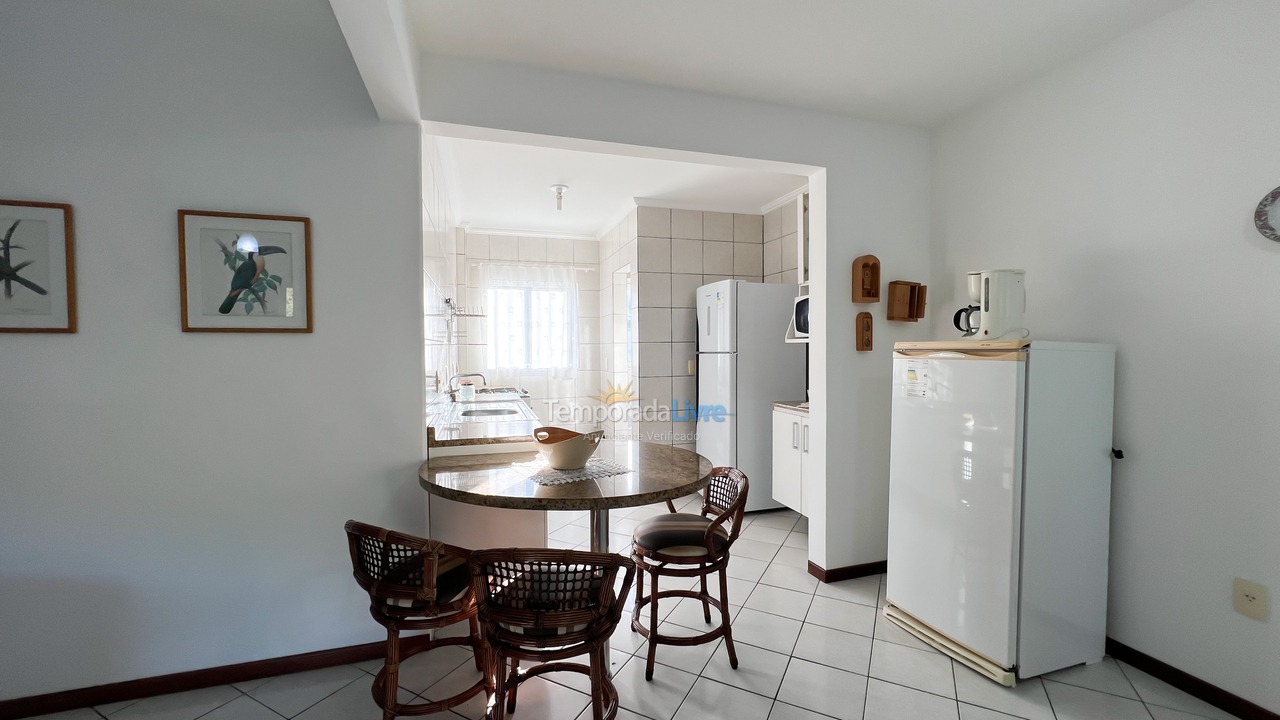 Apartment for vacation rental in Bombinhas (Praia de Bombinhas)