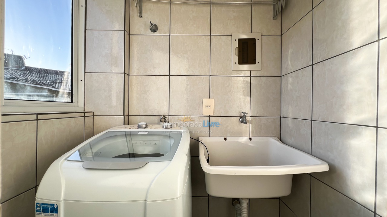 Apartment for vacation rental in Bombinhas (Praia de Bombinhas)