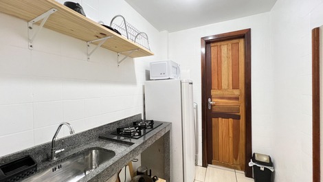 Apartamento com 1 dormitório a 30 m da Praia de Bombinhas.