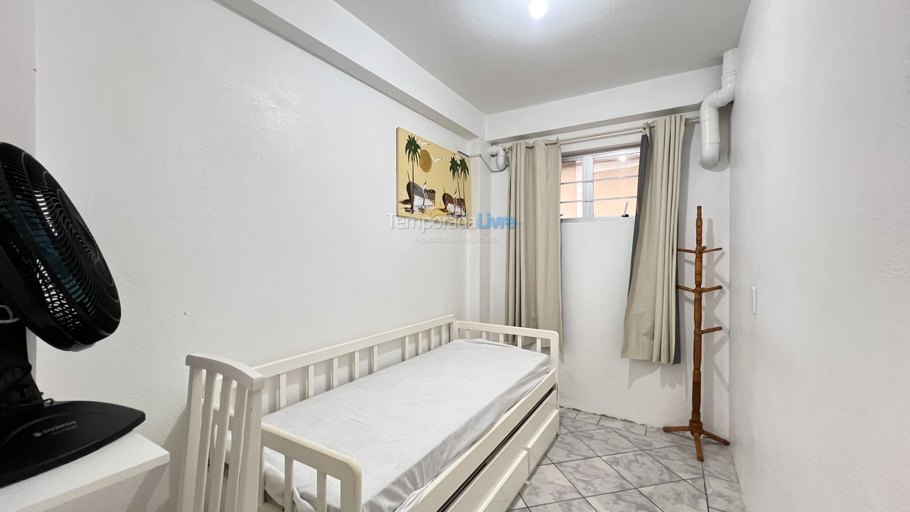 Apartamento para aluguel de temporada em Bombinhas (Praia de Bombinhas)