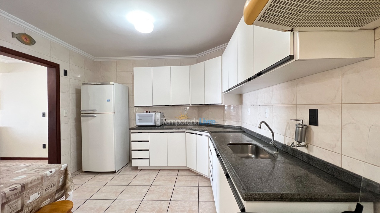 Apartamento para aluguel de temporada em Bombinhas (Praia de Bombinhas)