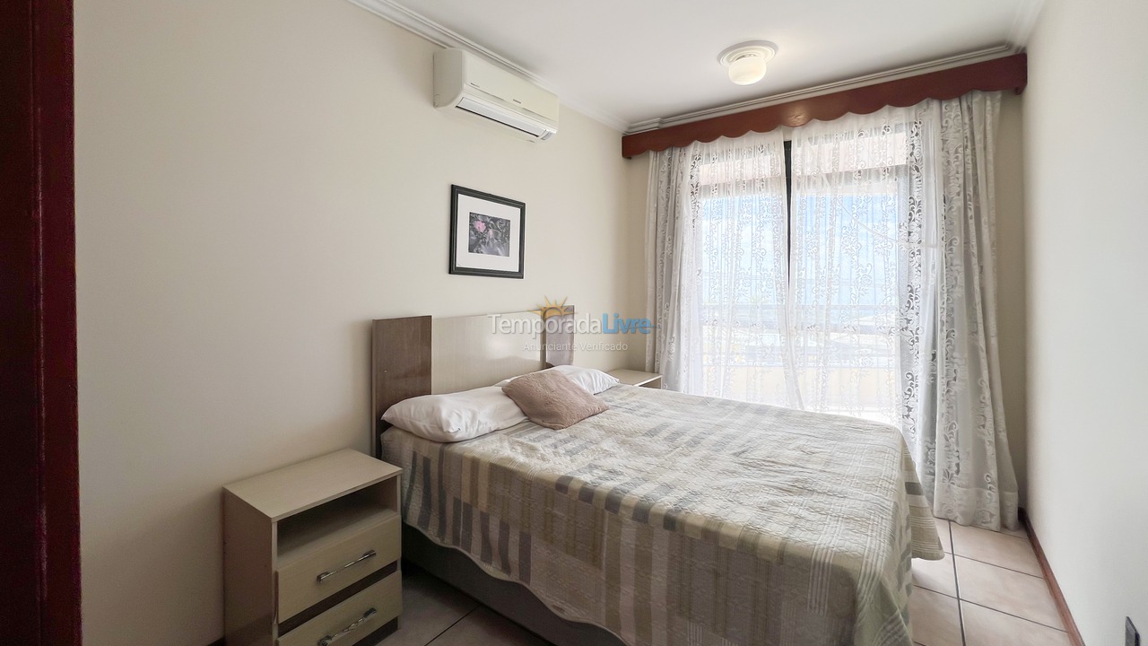 Apartamento para aluguel de temporada em Bombinhas (Praia de Bombinhas)