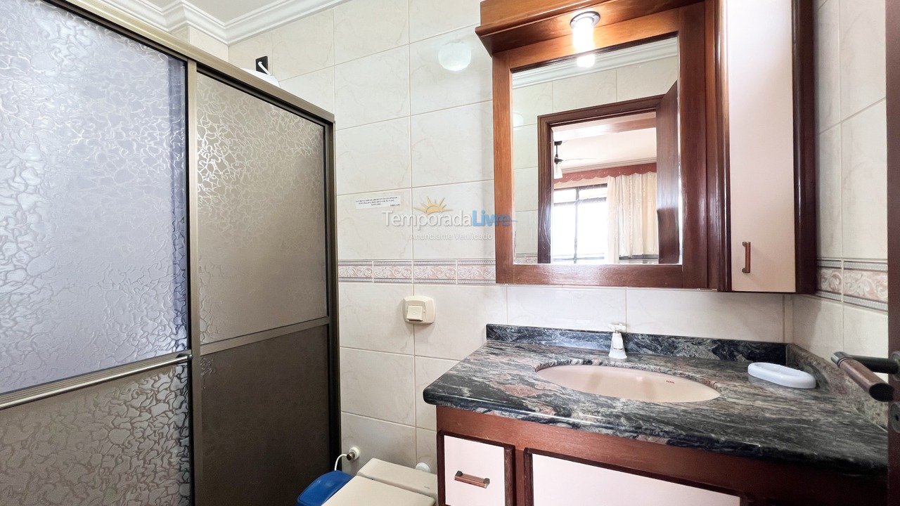 Apartamento para aluguel de temporada em Bombinhas (Praia de Bombinhas)