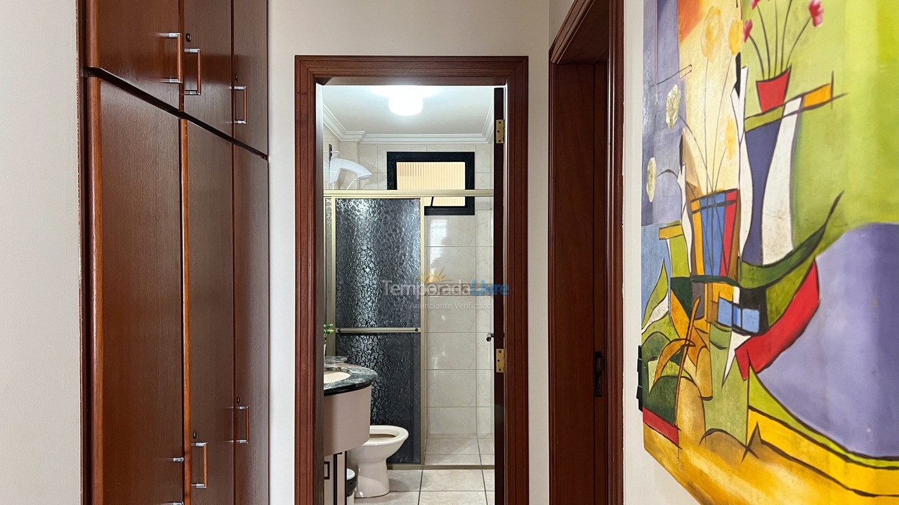 Apartamento para aluguel de temporada em Bombinhas (Praia de Bombinhas)