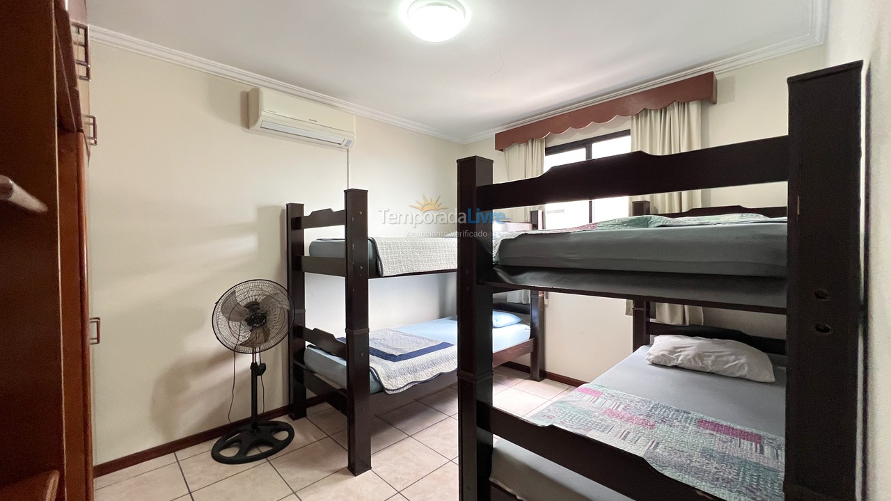 Apartamento para aluguel de temporada em Bombinhas (Praia de Bombinhas)