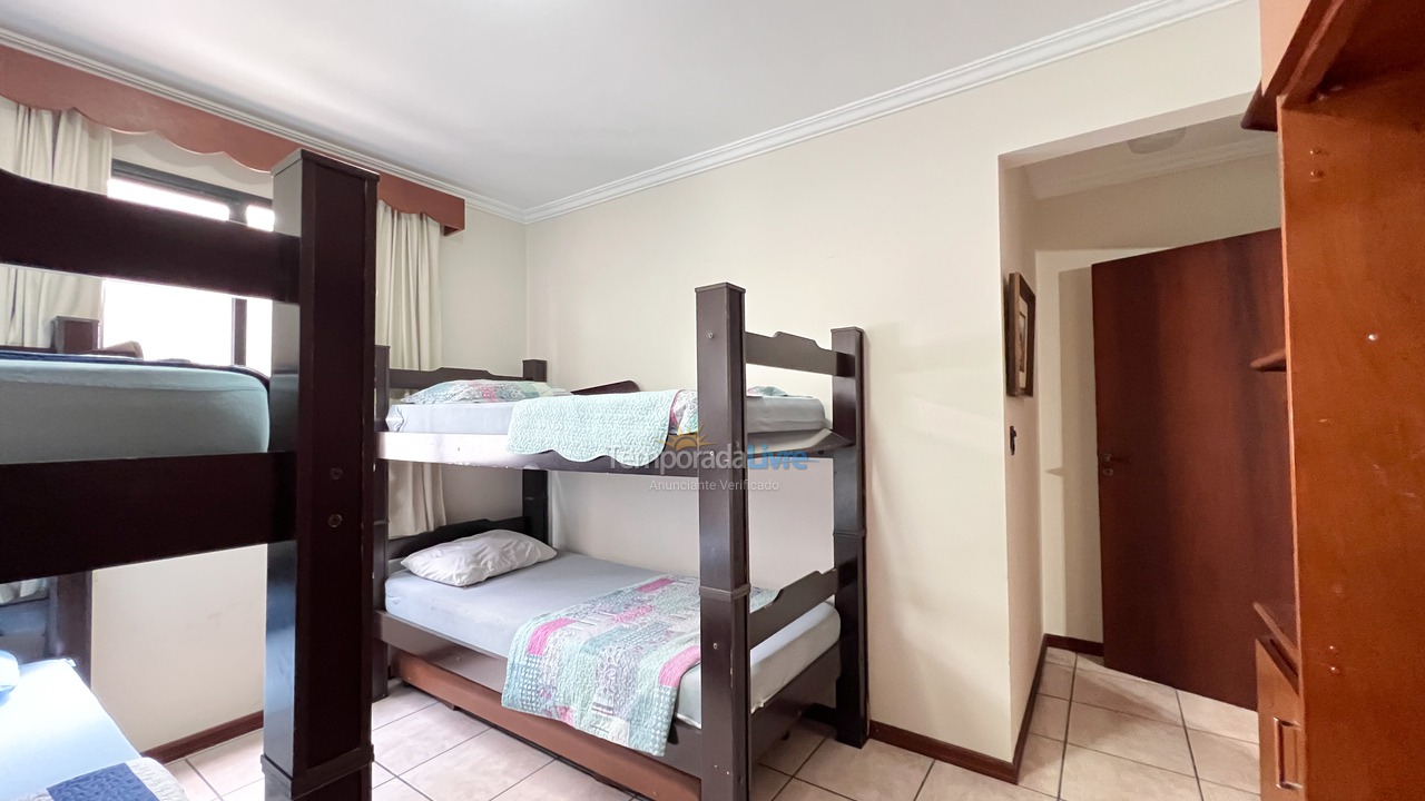 Apartamento para aluguel de temporada em Bombinhas (Praia de Bombinhas)