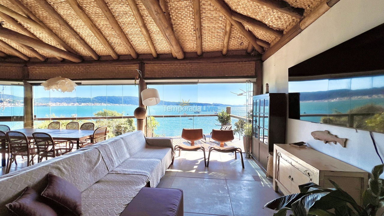 House for vacation rental in Bombinhas (Praia de Bombinhas)