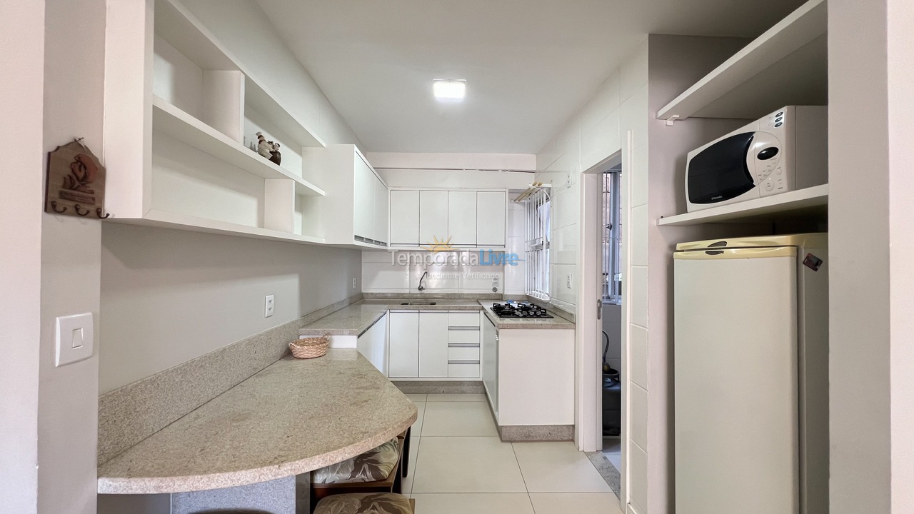 Apartment for vacation rental in Bombinhas (Praia de Bombinhas)