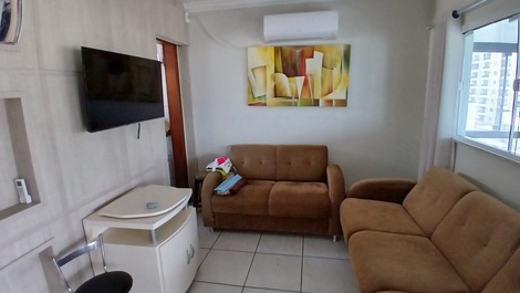 Cobertura lateral para o mar 4 quartos sendo 2 suítes