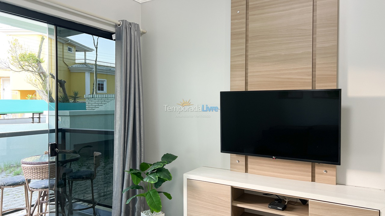 Apartment for vacation rental in Bombinhas (Praia de Bombinhas)