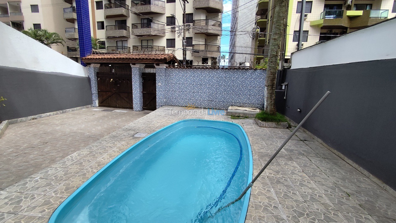 House for vacation rental in Praia Grande (Aviação)