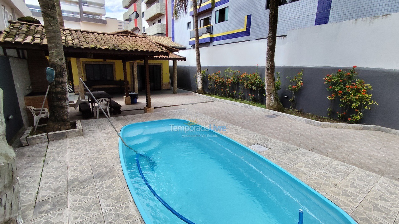 House for vacation rental in Praia Grande (Aviação)