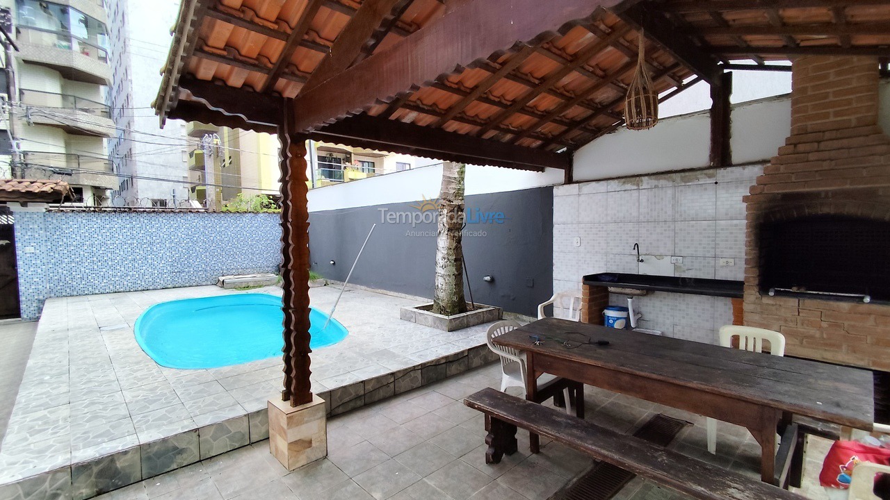 House for vacation rental in Praia Grande (Aviação)