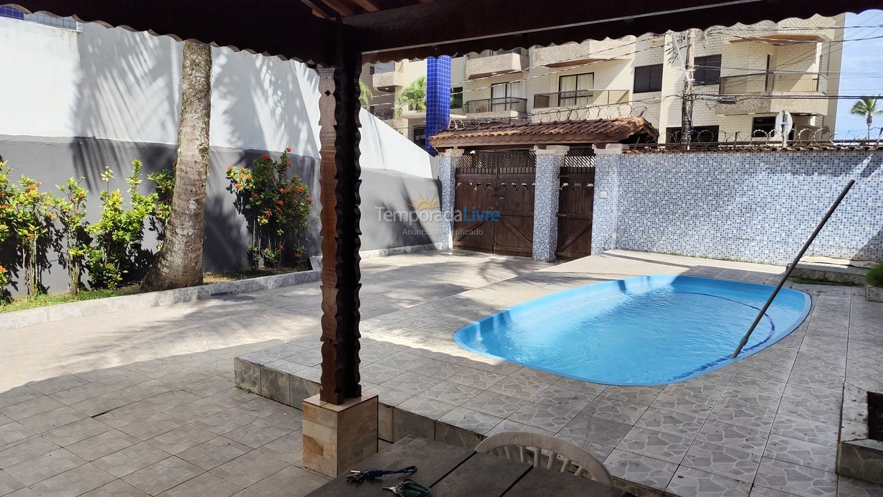 House for vacation rental in Praia Grande (Aviação)