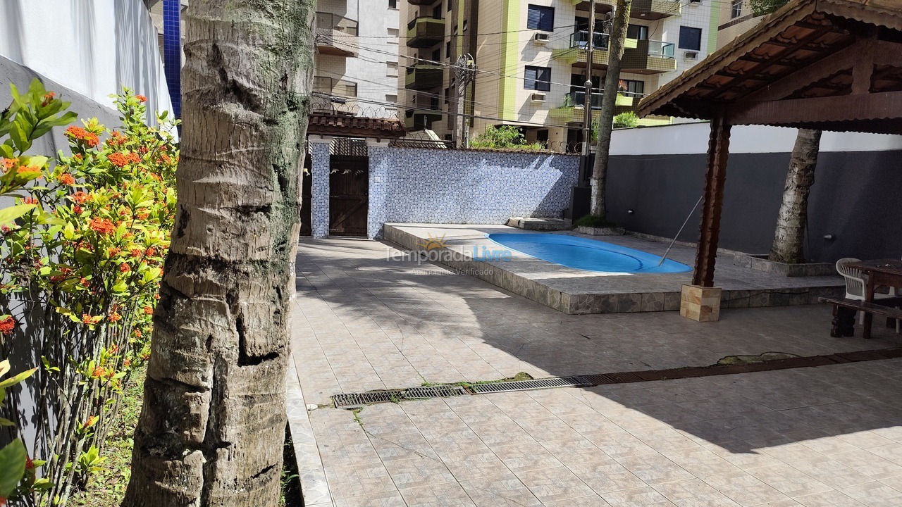 House for vacation rental in Praia Grande (Aviação)