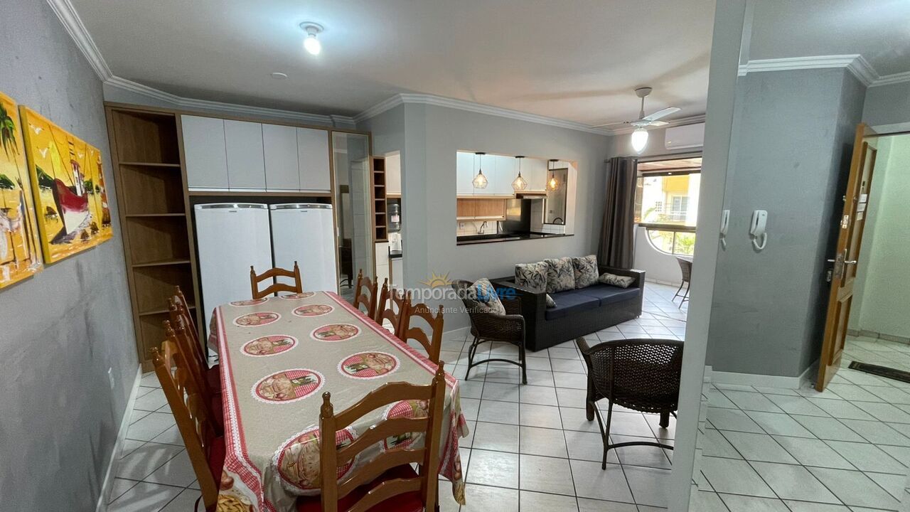 Apartamento para aluguel de temporada em Bombinhas (Centro de Bombinhas)