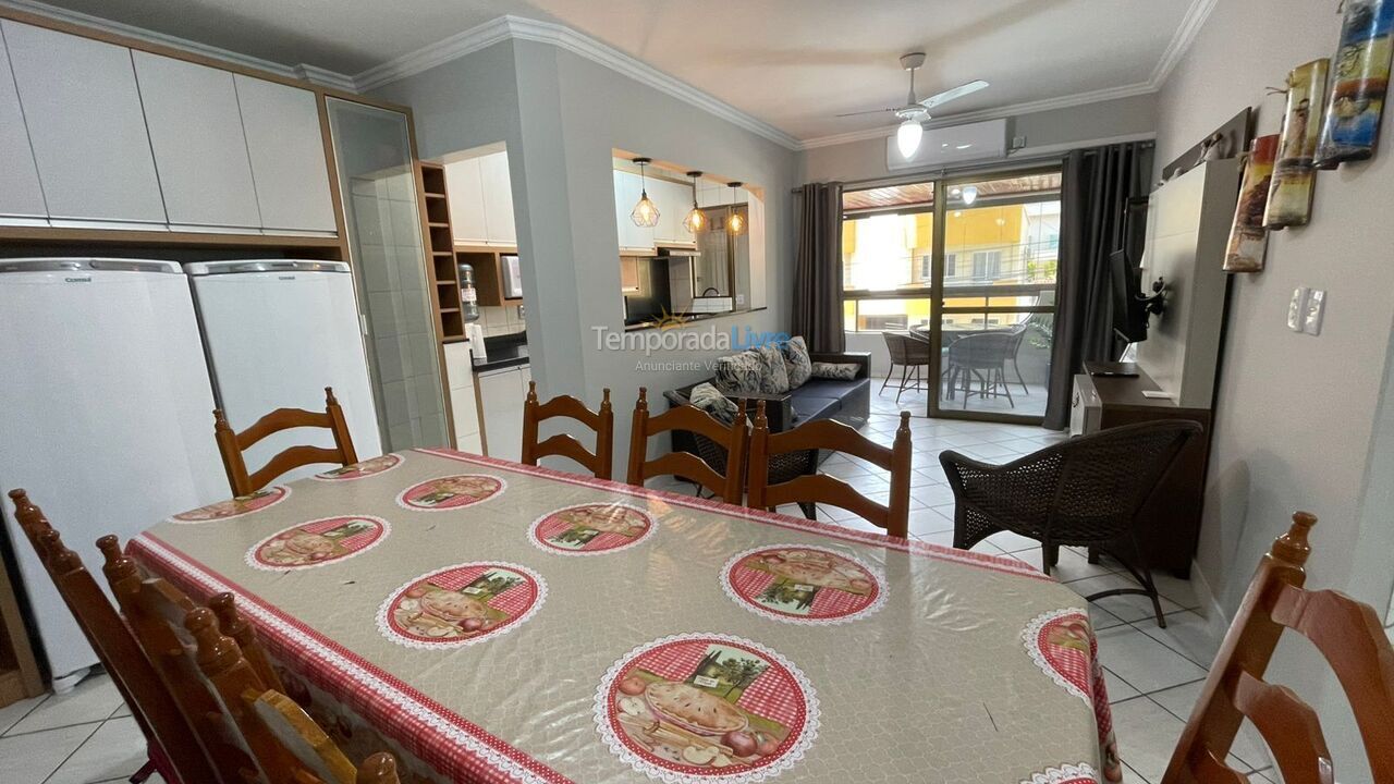 Apartamento para aluguel de temporada em Bombinhas (Centro de Bombinhas)