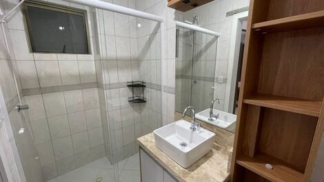 Apartamento aconchegante com 03 dormitórios no Centro de Bombinhas!