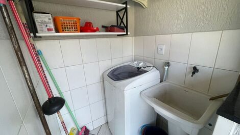 Apartamento aconchegante com 03 dormitórios no Centro de Bombinhas!