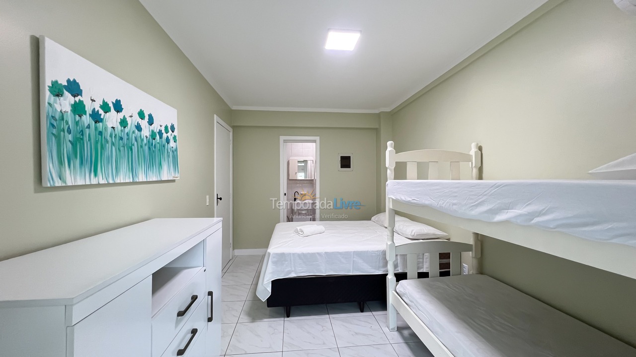 Apartment for vacation rental in Bombinhas (Praia de Bombinhas)