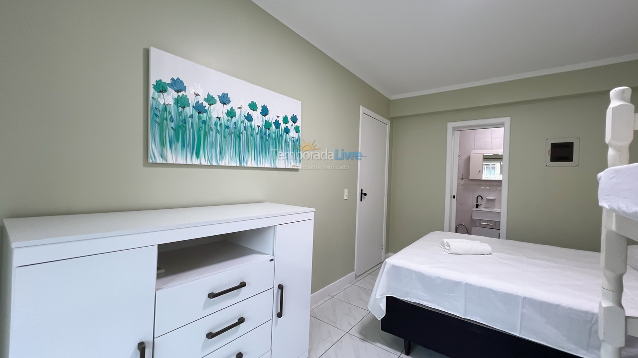 Apartment for vacation rental in Bombinhas (Praia de Bombinhas)