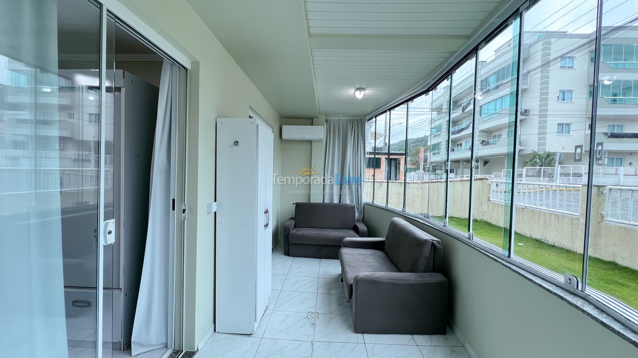 Apartment for vacation rental in Bombinhas (Praia de Bombinhas)