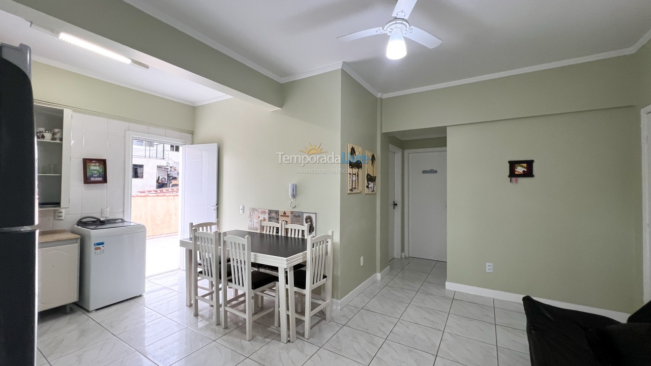 Apartment for vacation rental in Bombinhas (Praia de Bombinhas)