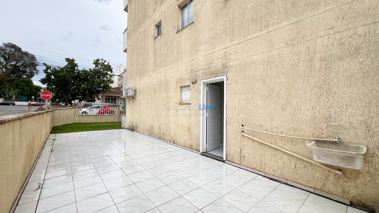 Apartment for vacation rental in Bombinhas (Praia de Bombinhas)