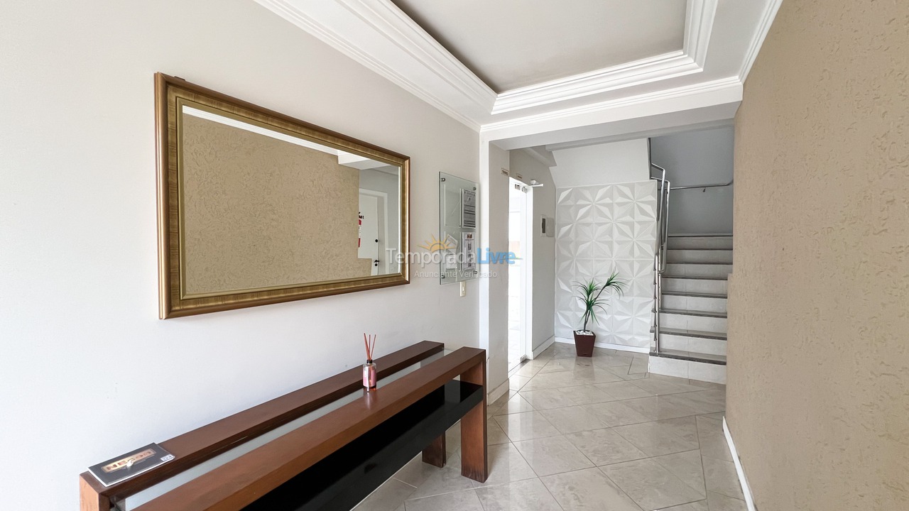 Apartment for vacation rental in Bombinhas (Praia de Bombinhas)