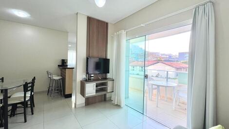 Well-located apartment with 2 bedrooms in the center of Bombinhas.