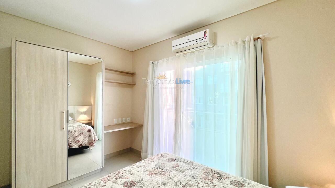 Apartment for vacation rental in Bombinhas (Centro de Bombinhas)