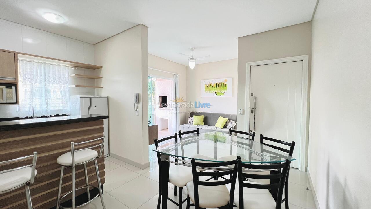 Apartment for vacation rental in Bombinhas (Centro de Bombinhas)