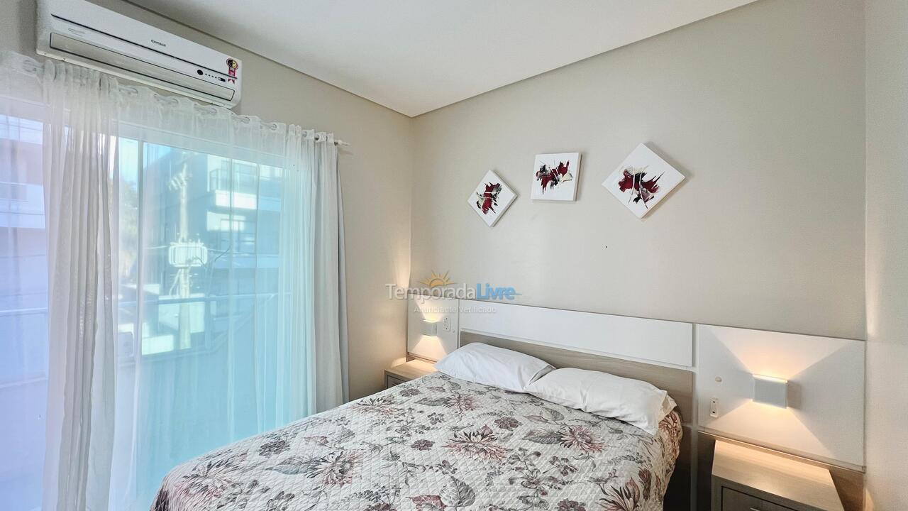 Apartment for vacation rental in Bombinhas (Centro de Bombinhas)