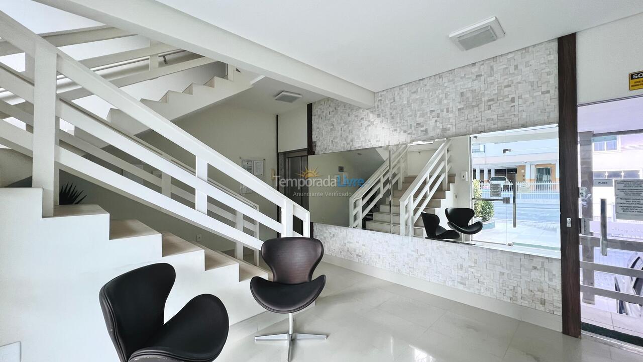 Apartment for vacation rental in Bombinhas (Centro de Bombinhas)