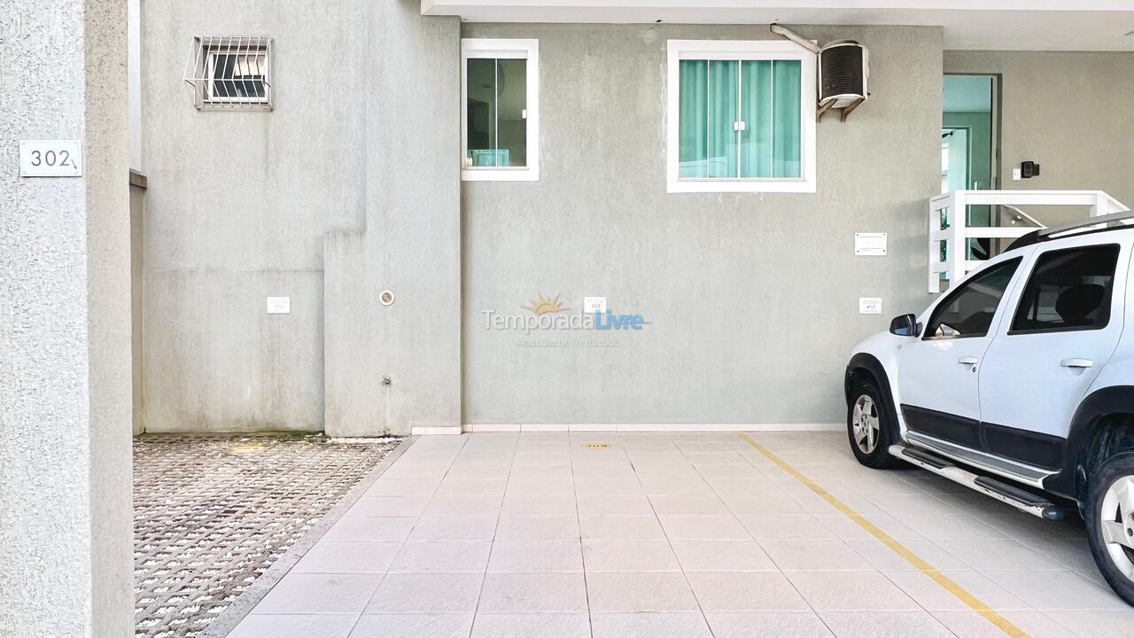 Apartment for vacation rental in Bombinhas (Centro de Bombinhas)