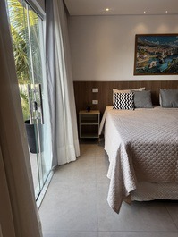 Casa de lujo con 4 suites en Arraial con bañera.