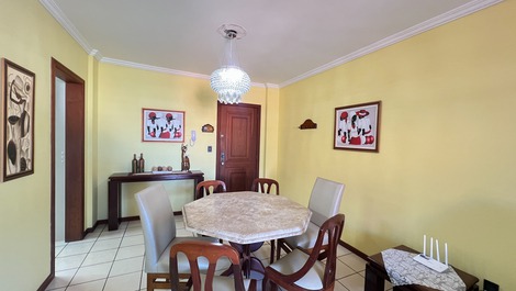 A bedroom apartment a few meters from Bombinhas Beach!