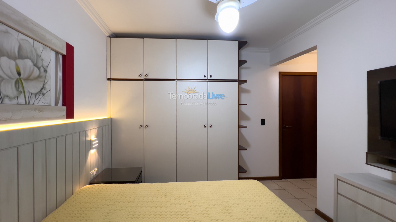 Apartment for vacation rental in Bombinhas (Praia de Bombinhas)