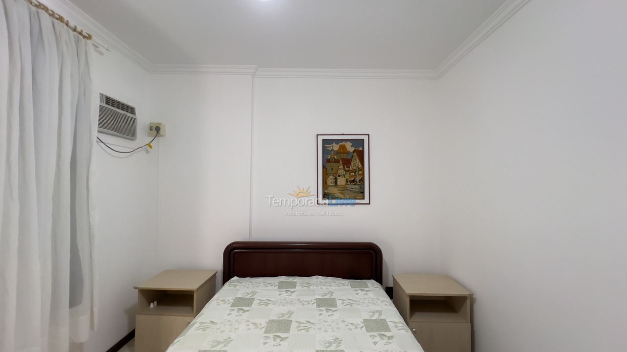 Apartment for vacation rental in Bombinhas (Praia de Bombinhas)