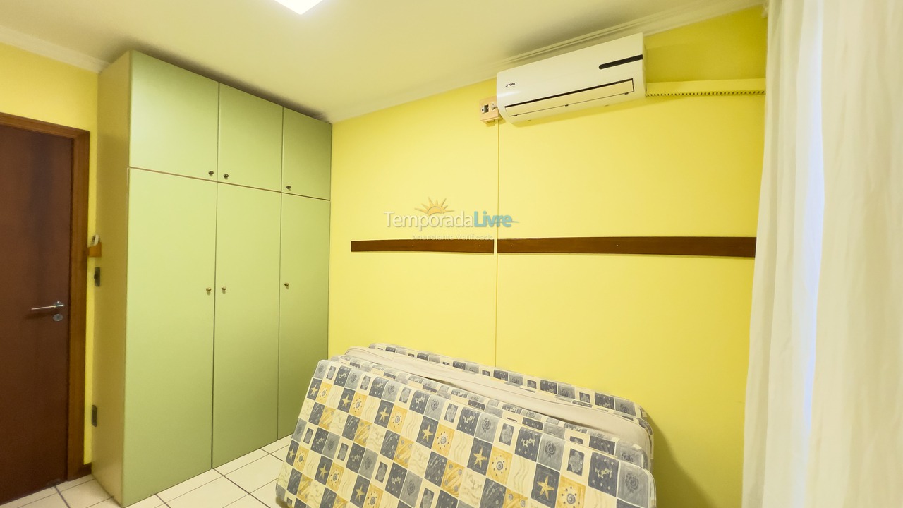 Apartment for vacation rental in Bombinhas (Praia de Bombinhas)