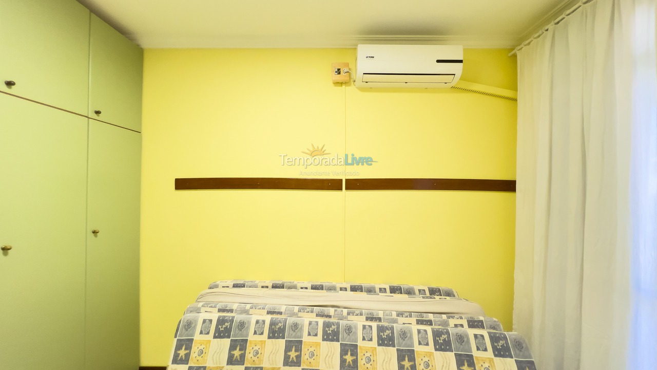 Apartment for vacation rental in Bombinhas (Praia de Bombinhas)